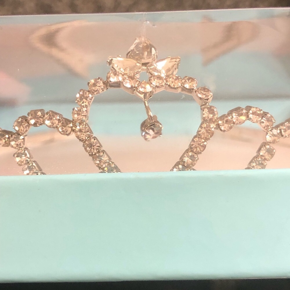 Tiara - Picture 8 of 9